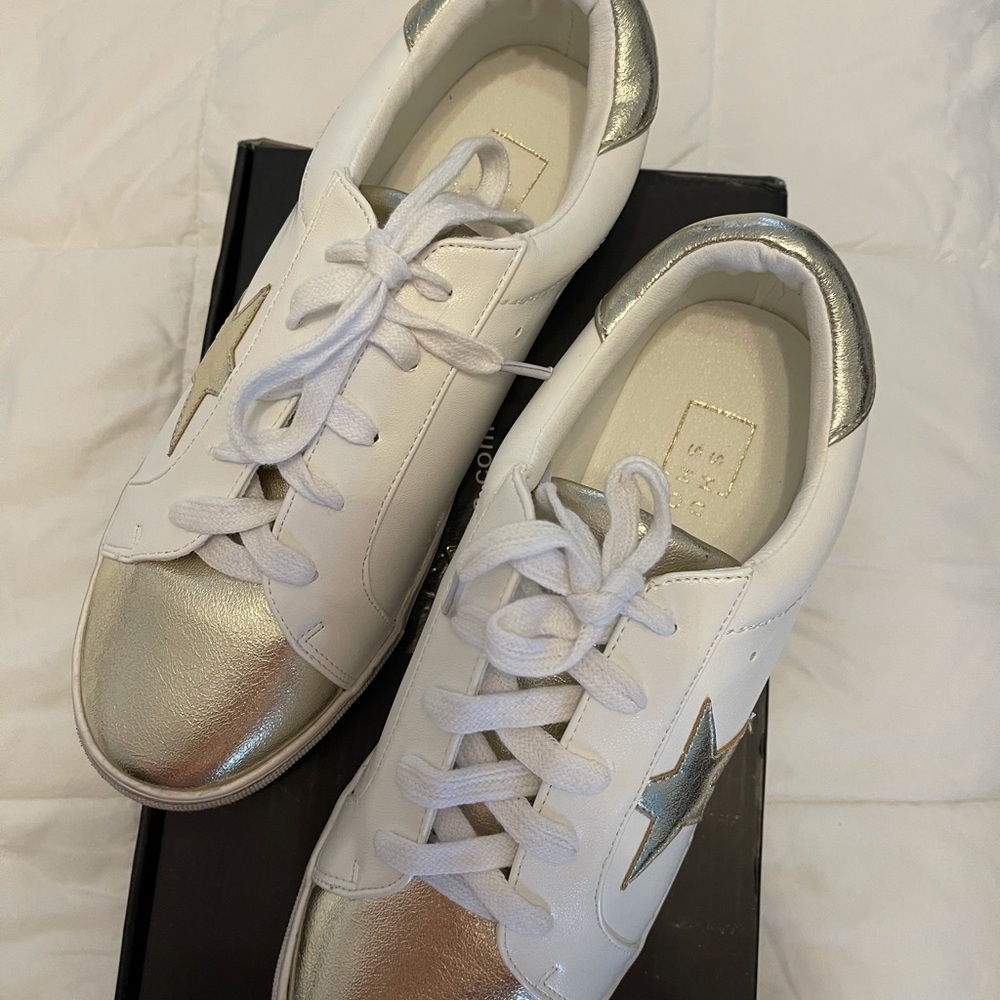 ShuShop tennis shoes